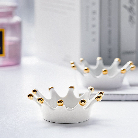 Ceramic Brush Holder & Palette Crown Shape